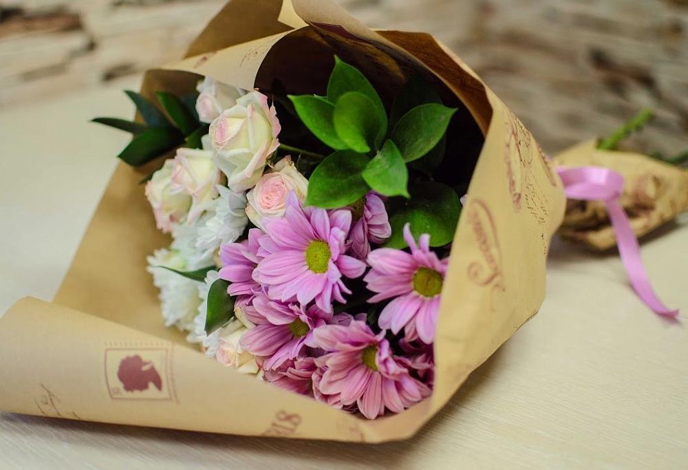 Букет цветов из: Розы и Хризантемы в Кобралово