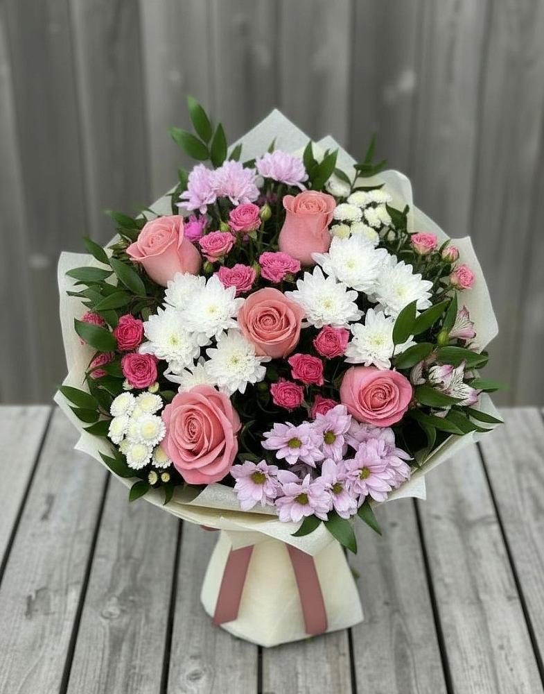 Букет цветов из: Альстромерии, Гвоздики, Розы и Хризантемы в Кобралово