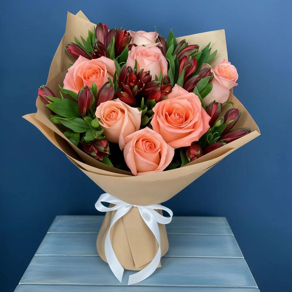 Букет цветов из: Розы и Альстромерии в Кобралово