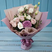 Букет цветов из:  Розы и Лизиантусы в Кобралово