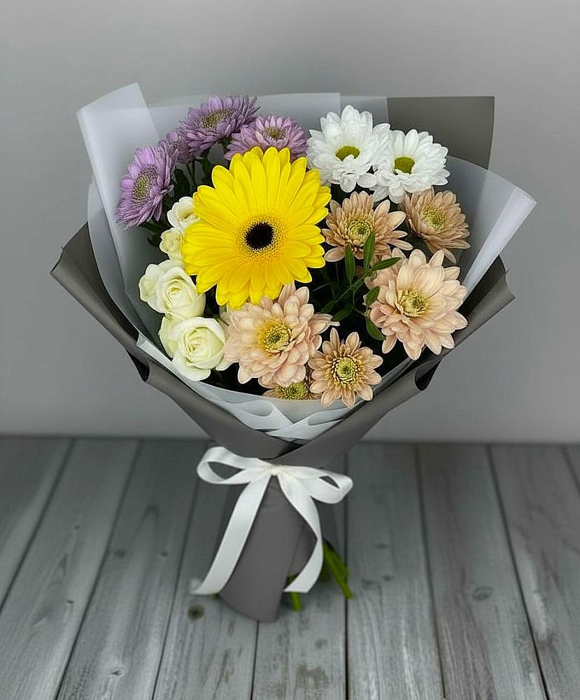 Букет цветов из: Розы, Герберы и Хризантемы в Кобралово