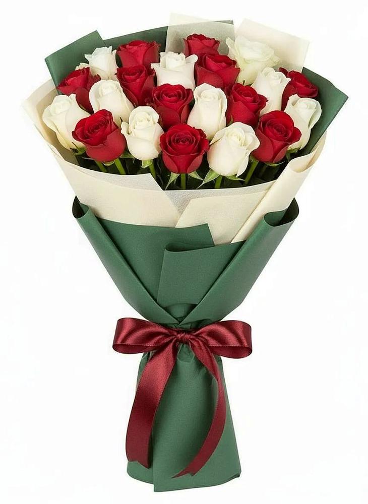 Букет Микс из красных и белых роз в Кобралово