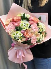Букет нежные объятья в Кобралово Букет цветов из: Гвоздики, Розы и Хризантемы в Кобралово
