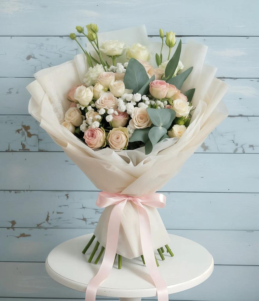 Букет цветов из: Розы и Лизиантусы в Кобралово