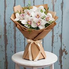 Букет цветов из:  Орхидеи и Розы в Кобралово